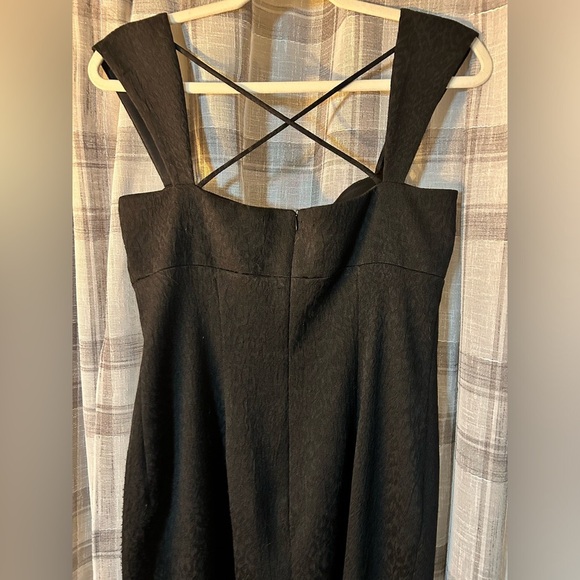 David Meister Dresses & Skirts - [8] Classic Minimal Little Black Dress